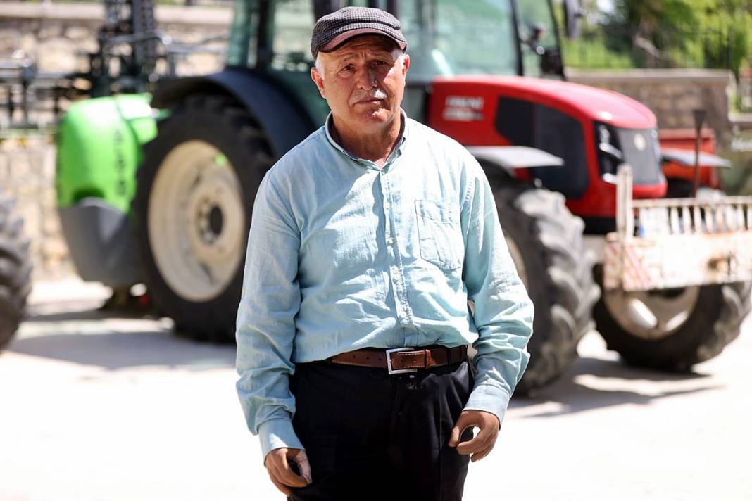 Protez kollarıyla diğer çiftçilere 30 yıldır taş çıkartıyor! Engelli çiftçinin azmi takdir topluyor 2